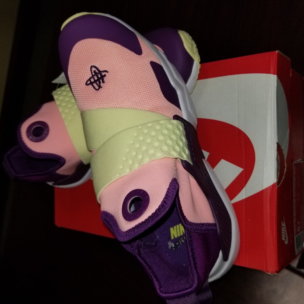 **NIKE HURACHE EXTREME (GS)